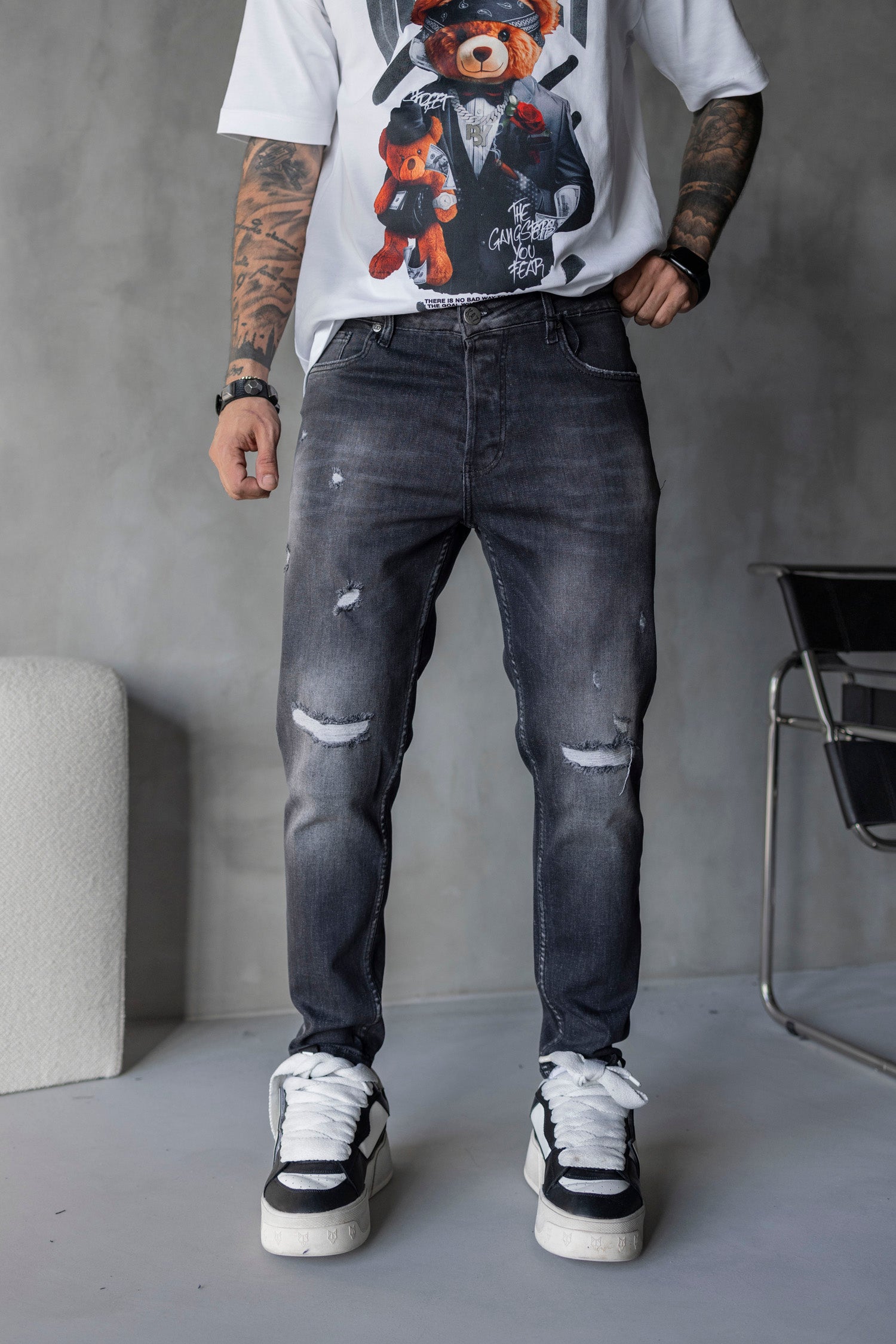 Blugi slim fit cu rupturi (cod 6721)